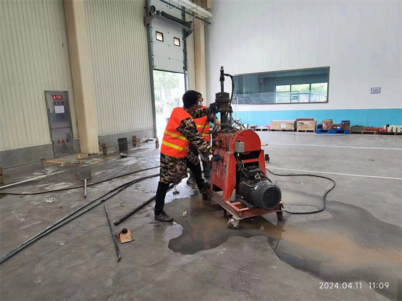 峰峰矿厂房地面下沉塌陷注浆加固施工